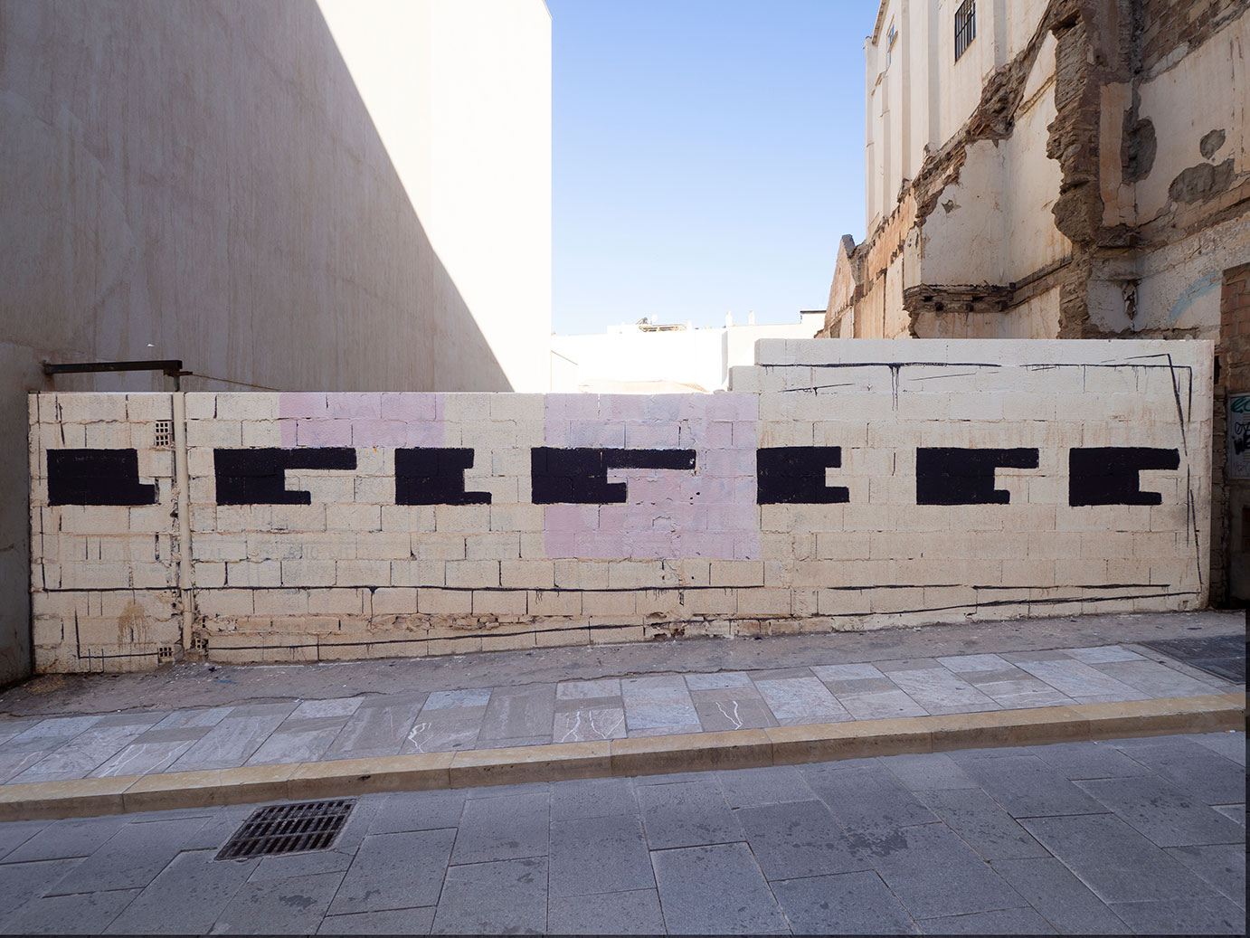 Manifiesto, 2021-2024, Pintura sobre pinturas murales. Málaga, 2022