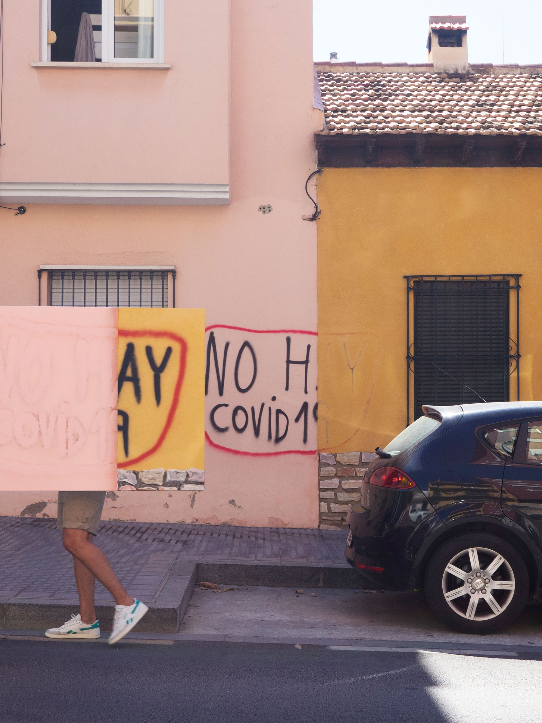 (No) hay covid, 2021-2024, Acrílico sobre lienzo y documentación fotográfica. Málaga, 2021